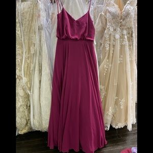 HAYLEY PAIGE Style #5752. Azalea. Sz.8